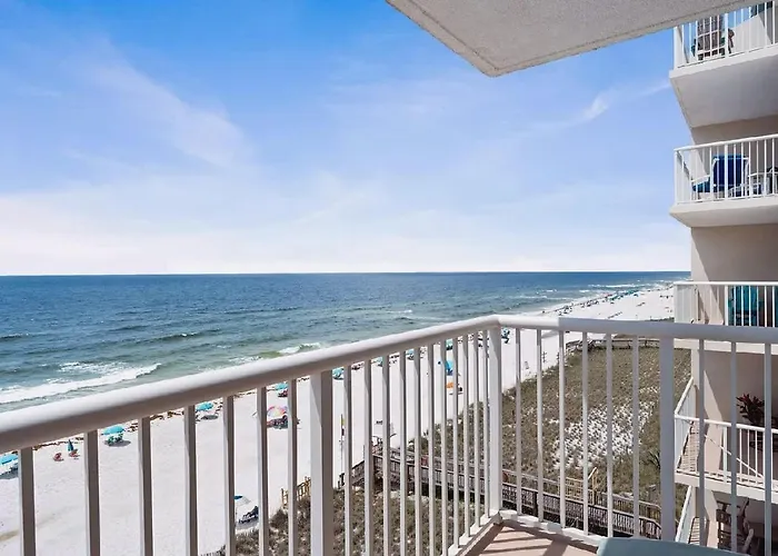 2 Bedroom With Panoramic Views Apartment